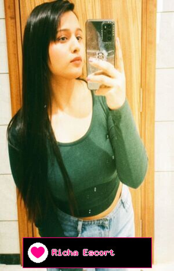 Akbarpur  college girl VIP model top model 8240//489908 independent girl available service all types service available Anal blowjob kissing facking outcall service incall service available High profile Contact Advertiser