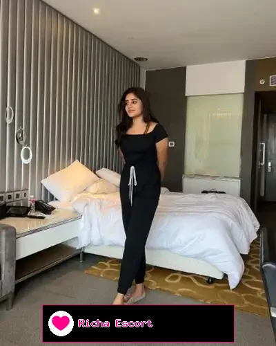 Akbarpur  college girl VIP model top model 8240//489908 independent girl available service all types service available Anal blowjob kissing facking outcall service incall service available High profile Contact Advertiser