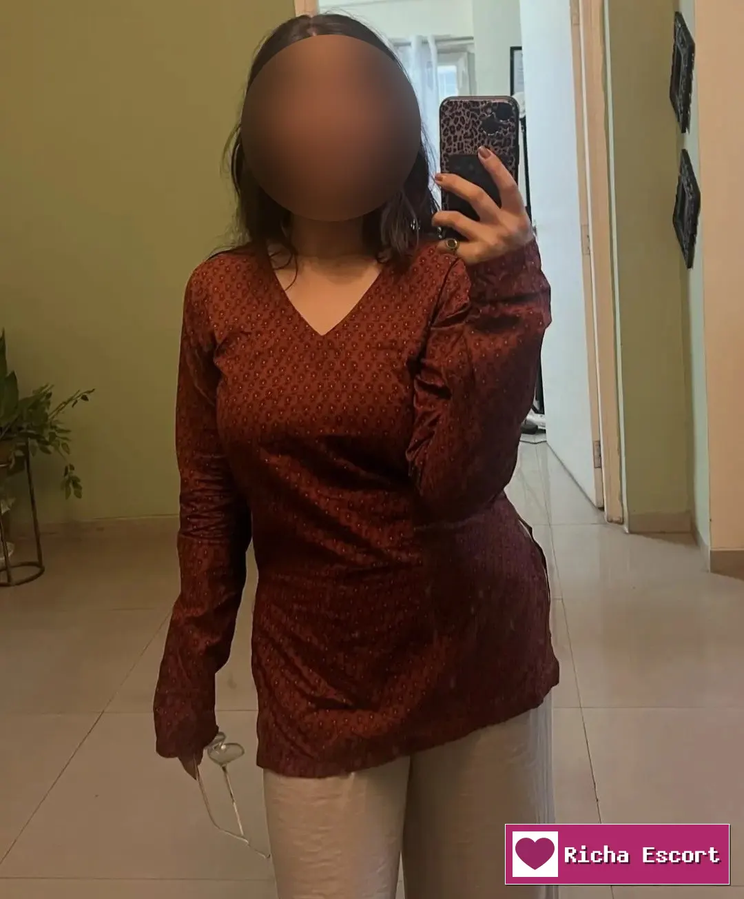 Agar malwa Call girl ❤️𝟔𝟐𝟎𝟔𝟖𝟏𝟖𝟓𝟏𝟕❤️CASH PAYMENT ❤️ call girl escort service