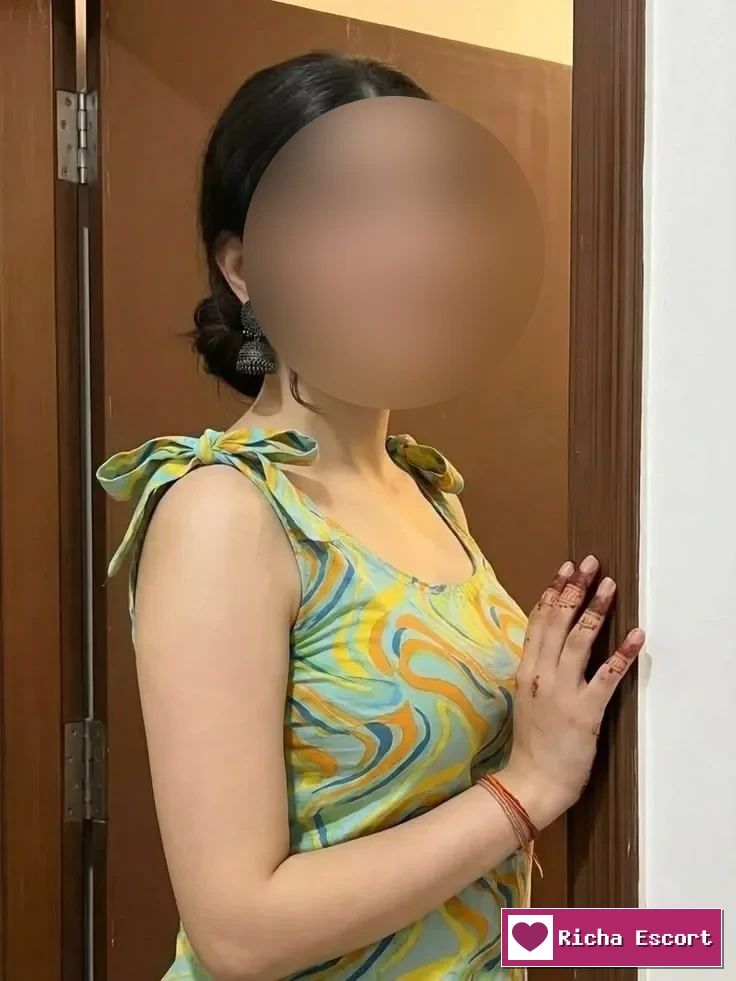 Nandini Agarwal /// 87093///26987/// VIP top models collge hom