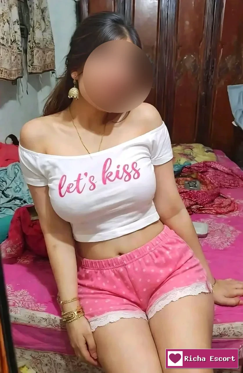 Nandini Agarwal /// 87093///26987/// VIP top models collge hom