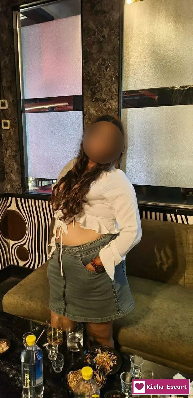 Bishnupur only sil pack girl available
