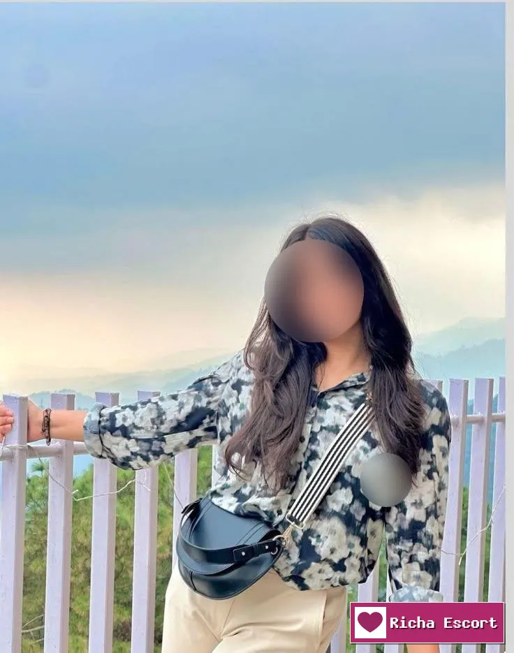 Eluru  7870121497 all area provide call girl best service genuine provide agency