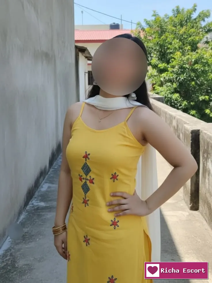 *👄मुंह में लूंगी 💦गांड में ✅लूंगी आगे से पीछे✨से हर💐तरह💦से चोदने👙दूंगी 💥बिना कंडोम💦के सेक्स 📞करूंगी कॉल मी📞*